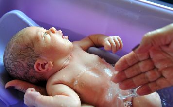 Bathing Your Baby – Procedures, Tips And More